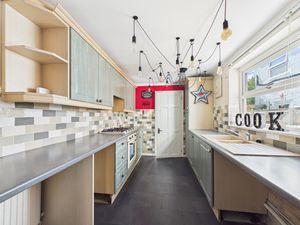 Kitchen- click for photo gallery